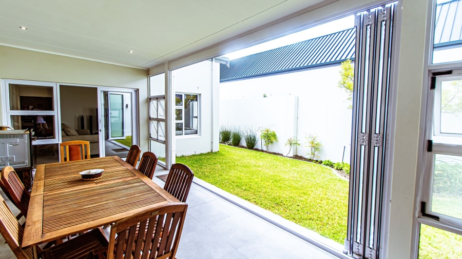 To Let 4 Bedroom Property for Rent in Sitari Country Estate Western Cape